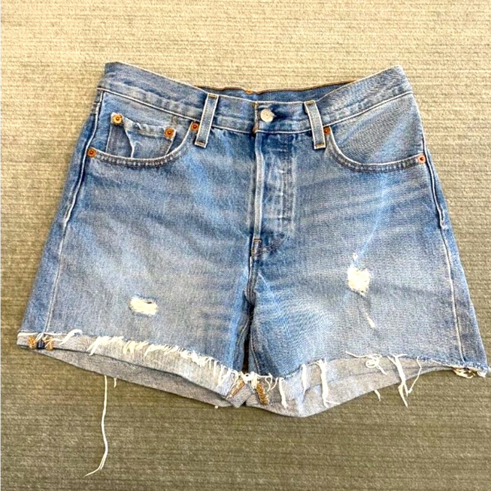 Levi's 501 High Rise Long Shorts Size 26 Denim Blue Button Fly Trendy Summer
